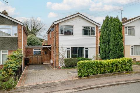 4 bedroom link detached house for sale, Tennyson Road, Hertfordshire AL2