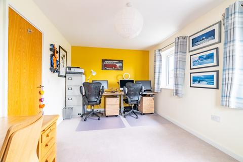 84 Centaurus Square, Frogmore, St Albans, AL2 2FH