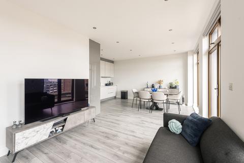 2 bedroom penthouse for sale, Grosvenor Road, Herts AL1