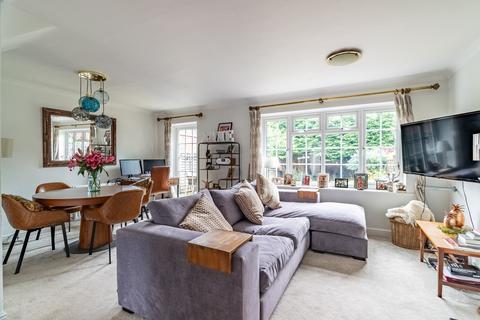 4 Camlet Way, St Albans, AL3 4TL