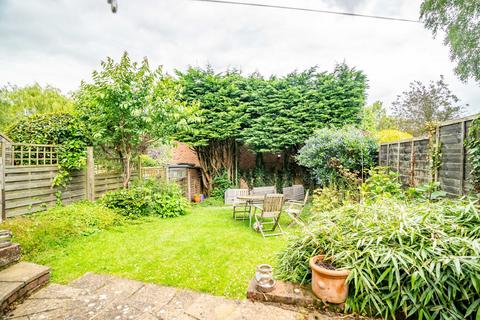 4 Camlet Way, St Albans, AL3 4TL