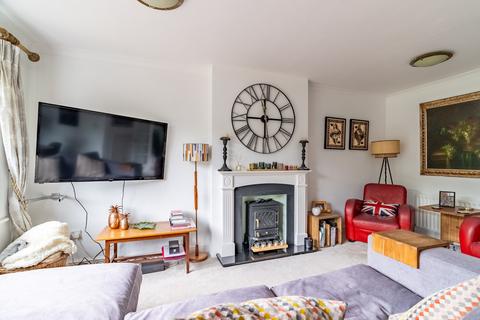 4 Camlet Way, St Albans, AL3 4TL