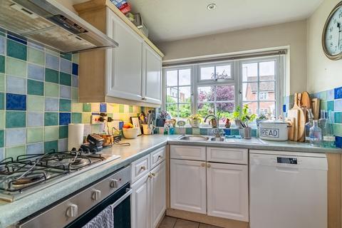 4 Camlet Way, St Albans, AL3 4TL