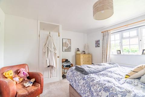 4 Camlet Way, St Albans, AL3 4TL