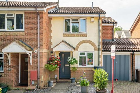 17 Archers Fields, St Albans, AL1 4EL