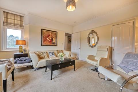 3 bedroom apartment for sale, Lemsford Road, St. Albans AL1