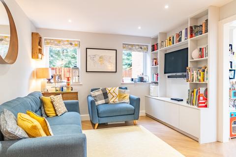 14 Archers Fields, St Albans, AL1 4EL