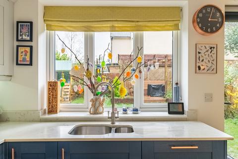14 Archers Fields, St Albans, AL1 4EL