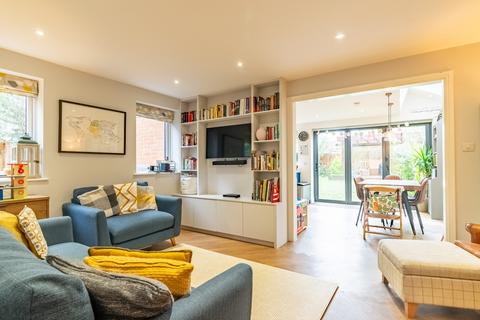 14 Archers Fields, St Albans, AL1 4EL
