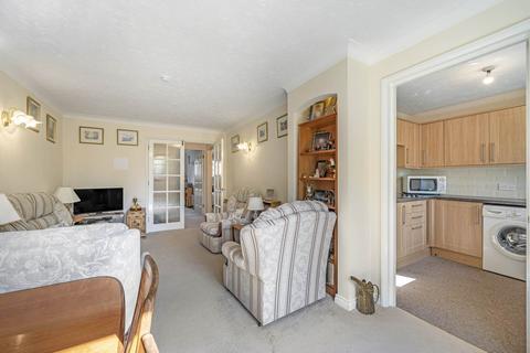 2 bedroom maisonette for sale, Acorn Drive, Wokingham RG40