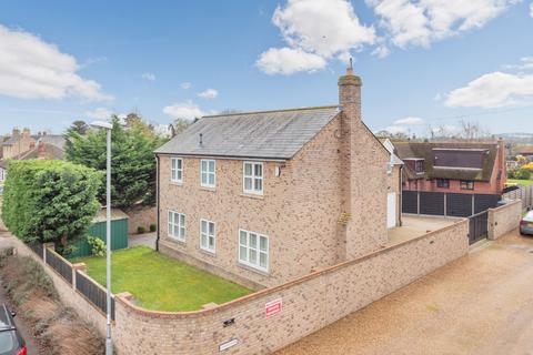 4 bedroom detached house for sale, The Highway, St. Neots PE19