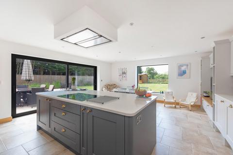 5 bedroom detached house for sale, Caxton End, St. Neots PE19