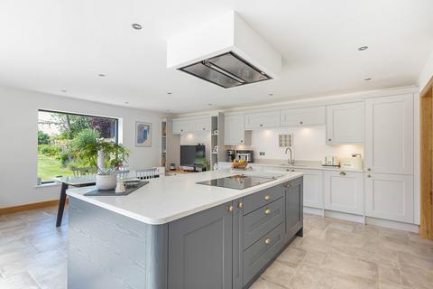 5 bedroom detached house for sale, Caxton End, St. Neots PE19