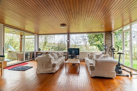 6 bedroom bungalow for sale, Oldhill Wood, Dunstable LU6