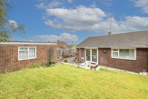 2 bedroom bungalow for sale, Wroxham Way, Hertfordshire AL5