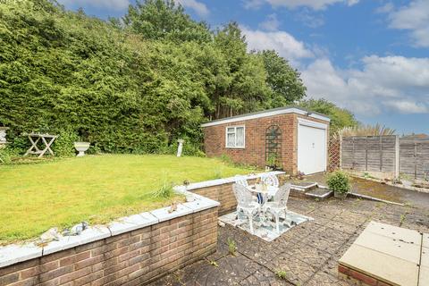 2 bedroom bungalow for sale, Wroxham Way, Hertfordshire AL5