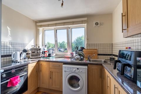 2 bedroom maisonette for sale, Hyde Close, Hertfordshire AL5