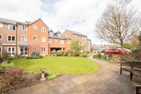 undefined, Walkers Court, Harpenden AL5