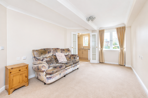 1 bedroom apartment for sale, Walkers Court, Harpenden AL5