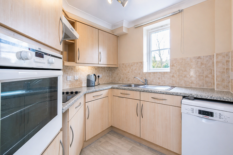 1 bedroom apartment for sale, Walkers Court, Harpenden AL5