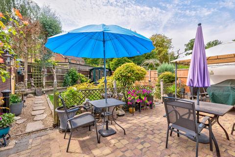 169 High Street, Colney Heath, St Albans, AL4 0NN