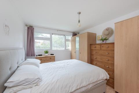 87 Chiltern Road, St Albans, AL4 9ST