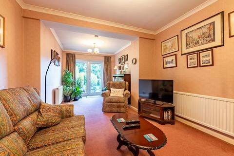94 Alexander Road, London Colney, St Albans, AL2 1HU