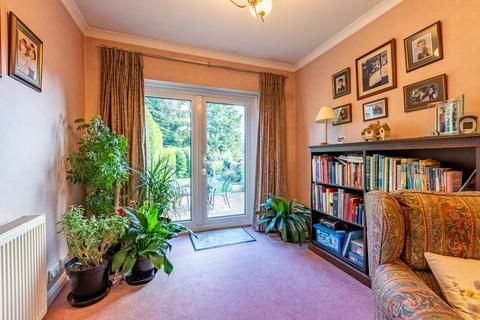 94 Alexander Road, London Colney, St Albans, AL2 1HU