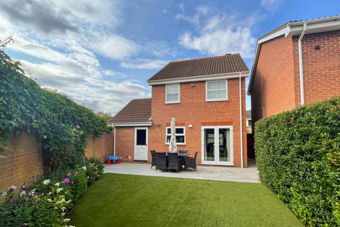 39 Alsop Close, London Colney, St Albans, AL2 1BW