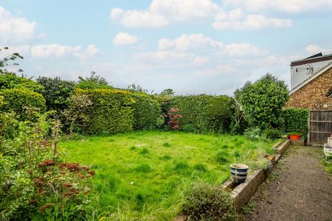 10 Fellowes Lane, Colney Heath, St Albans, AL4 0QA