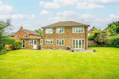 4 bedroom detached house for sale, Burton Close, St. Albans AL4