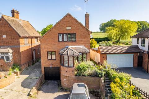 3 bedroom detached house for sale, Lower Luton Road, St. Albans AL4