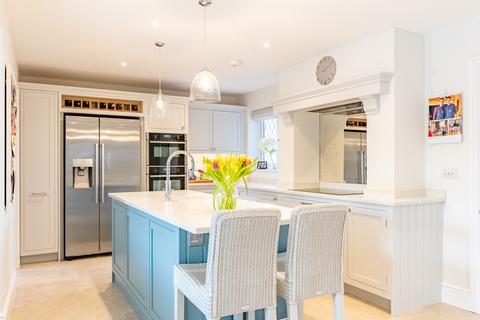 6 Beech Way, Wheathampstead, St Albans, AL4 8LY