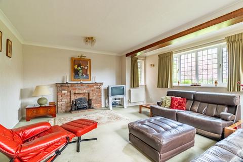 19 Beech Way, Wheathampstead, St Albans, AL4 8LY