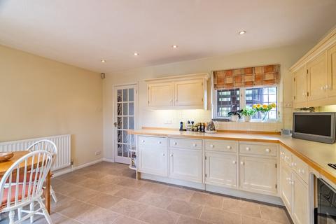 19 Beech Way, Wheathampstead, St Albans, AL4 8LY