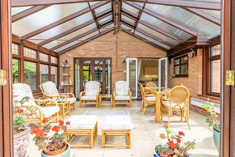 19 Beech Way, Wheathampstead, St Albans, AL4 8LY