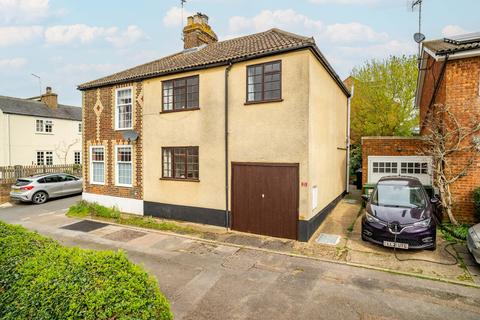 23 Folly Fields, Wheathampstead, St Albans, AL4 8HJ