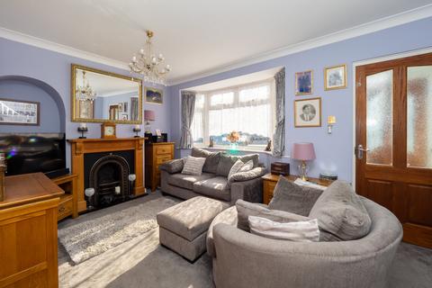 139 Bramblewood Close, Carshalton, SM5 1PH