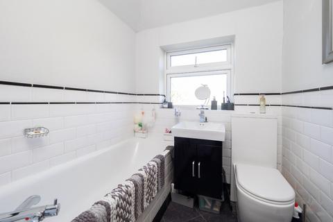 139 Bramblewood Close, Carshalton, SM5 1PH