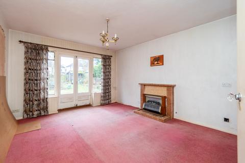 17 Woodbury Drive, Sutton, SM2 5RA