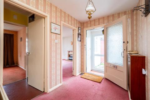17 Woodbury Drive, Sutton, SM2 5RA