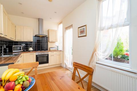 3 bedroom terraced house for sale, The Square, Carshalton Village SM5