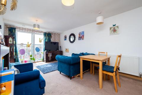 2 bedroom apartment for sale, Manor Road, Wallington SM6