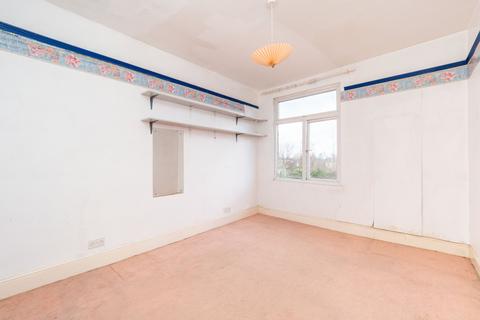 7 Milton Road, Wallington, SM6 9RP