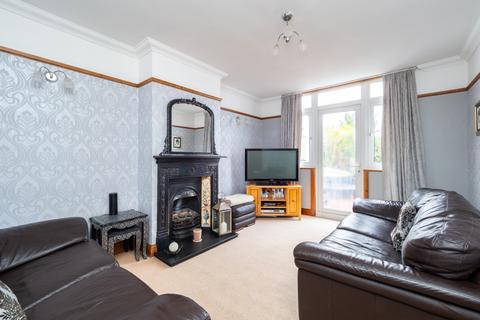 135 Stanley Park Road, Carshalton, SM5 3JJ