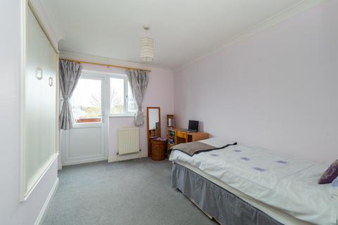 42 Alpine View, Carshalton, SM5 3QJ
