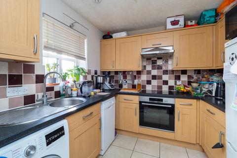 54 Bakers Gardens, Carshalton, SM5 2SF