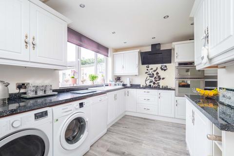 13 Chestnut Close, Carshalton, SM5 2AQ
