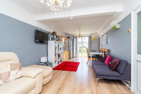 464 Middleton Road, Carshalton, SM5 1JD