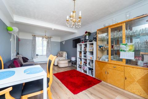 464 Middleton Road, Carshalton, SM5 1JD